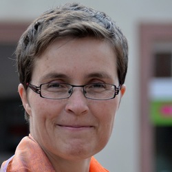 Ingrid Daar - Portuguese al German translator